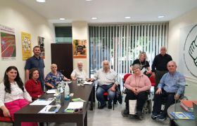 ΕΚΠΑΙΔΕΥΤΙΚΑ ΠΡΟΓΡΑΜΜΑΤΑ ΤΟΥ ΙΝΣΤΙΤΟΥΤΟΥ ΤΗΣ ΕΘΝΙΚΗΣ ΣΥΝΟΜΟΣΠΟΝΔΙΑΣ ΑΤΟΜΩΝ ΜΕ ΑΝΑΠΗΡΙΑ ΚΑΙ ΧΡΟΝΙΕΣ ΠΑΘΗΣΕΙΣ ΣΤΗ ΛΑΡΙΣΑ